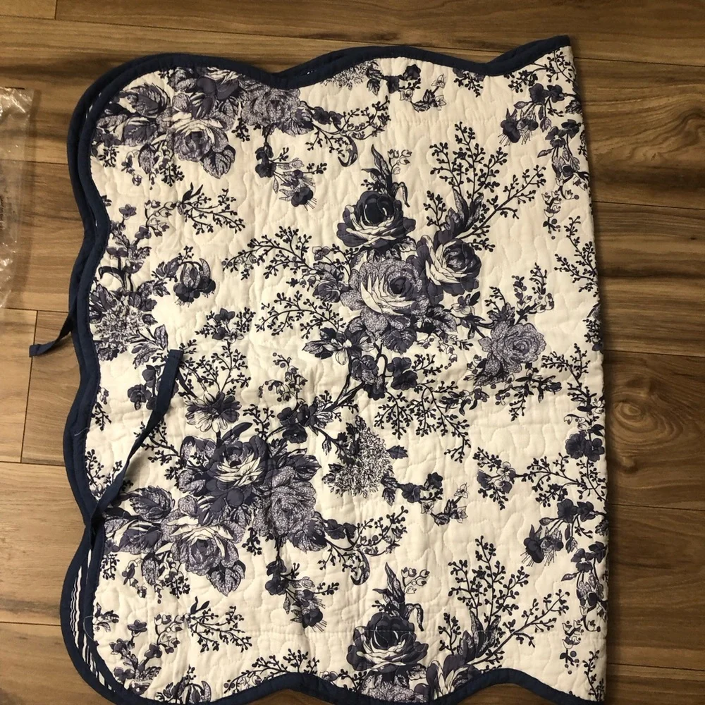 Laurel Manor Toile Garden Cotton King Pillow Sham, Blue